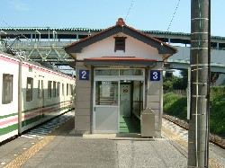 岩宿駅の待合室