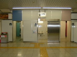 桐生駅改札内のトイレ
