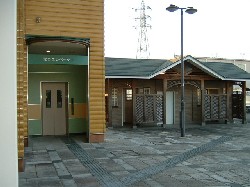 前橋大島駅の北口のエレベータとトイレ